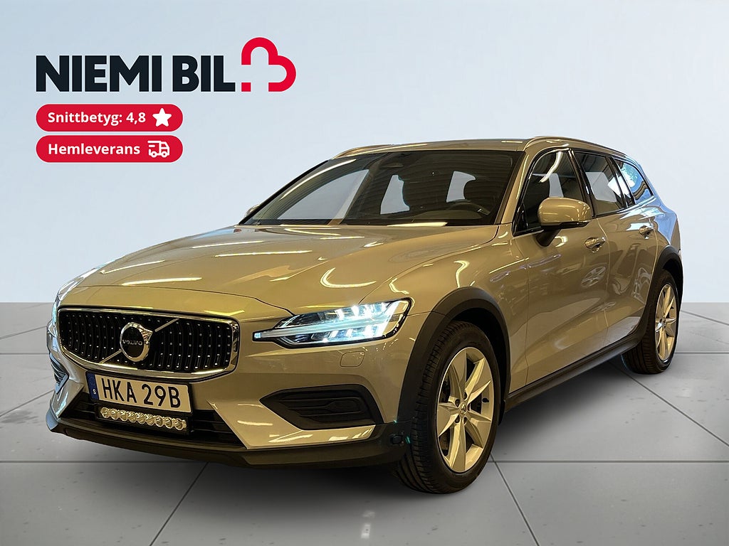Volvo V60 Cross Country B4 AWD MOMS/Kamera/MoK-värm/SoV-hjul/Navi/Rattvärme