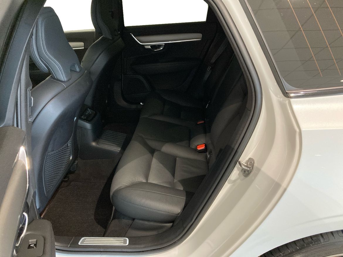 Volvo V90 Recharge T6 Plus Dark 2023, bild 7/43