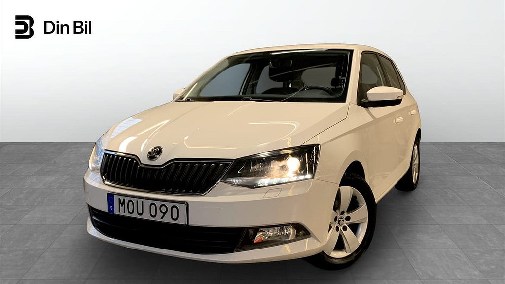 Skoda Fabia Style 1.2 TSI 90hk Sensorer bak