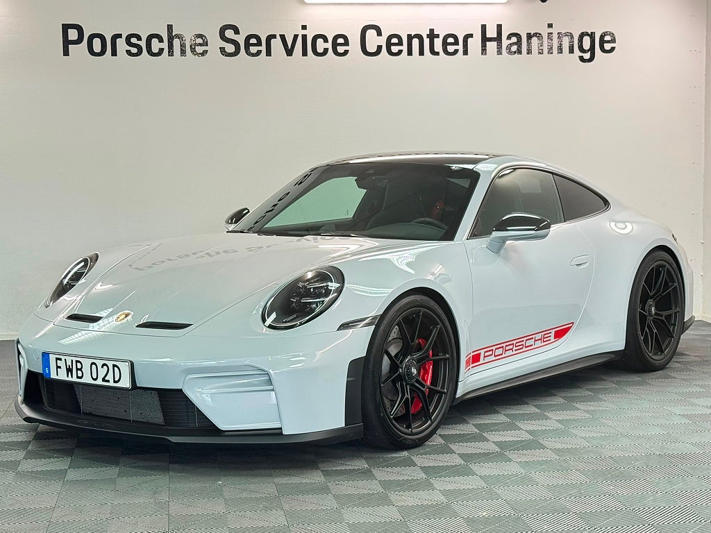 Porsche 911 992.2 Touring