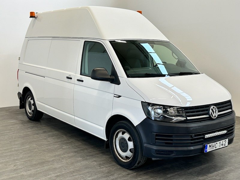 Volkswagen Transporter 2.0TDI 4Motion L2H2 D-värm, drag, MOMS