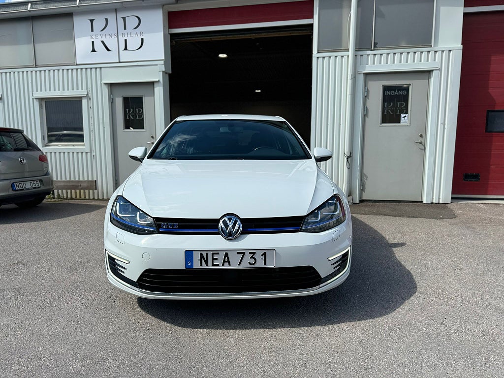 Volkswagen Golf GTE 204hk /Kamera/CarPlay/Adaptiv-fart/Drag