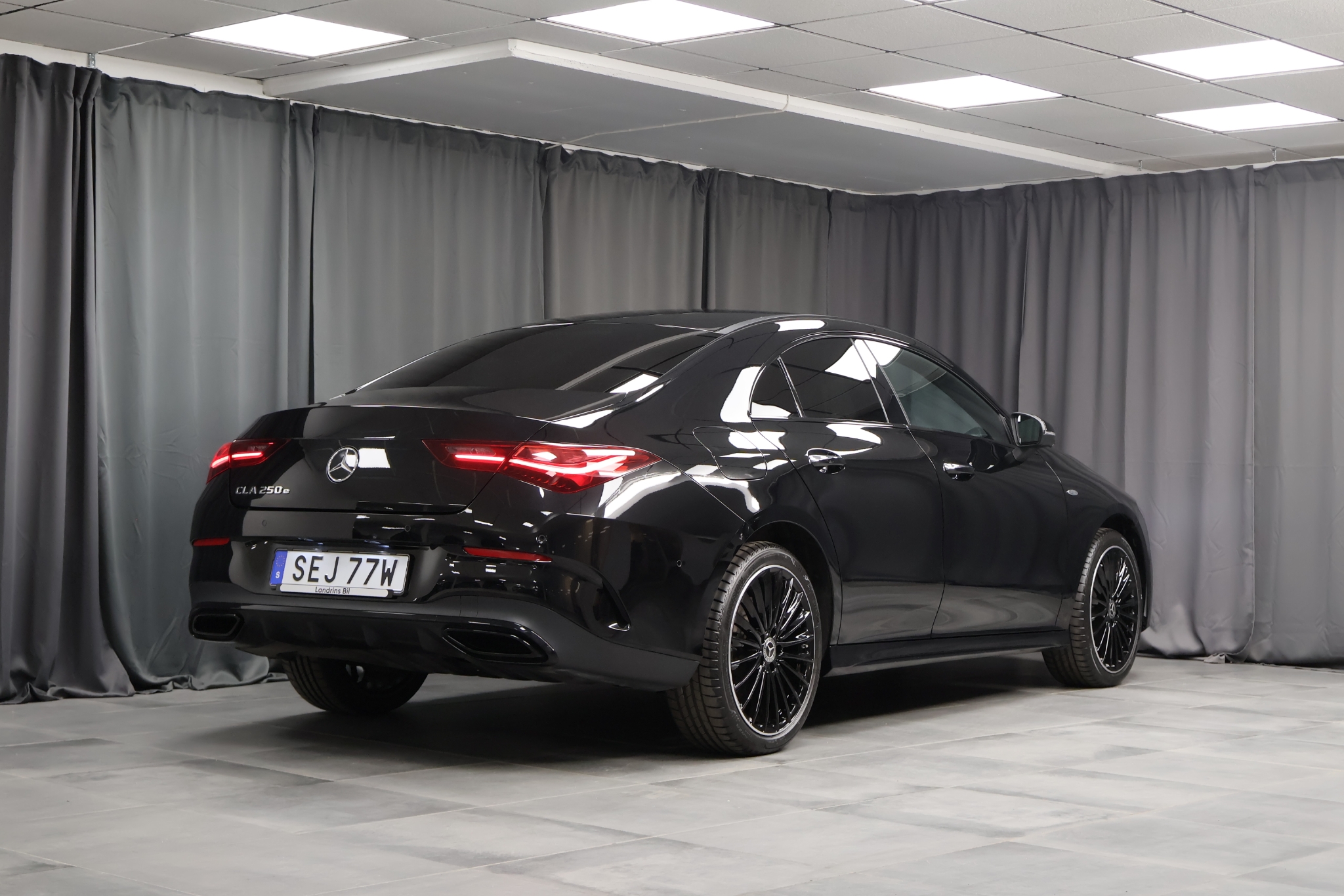 Mercedes-Benz CLA 250 e AMG Line Prem 2026, bild 2/41