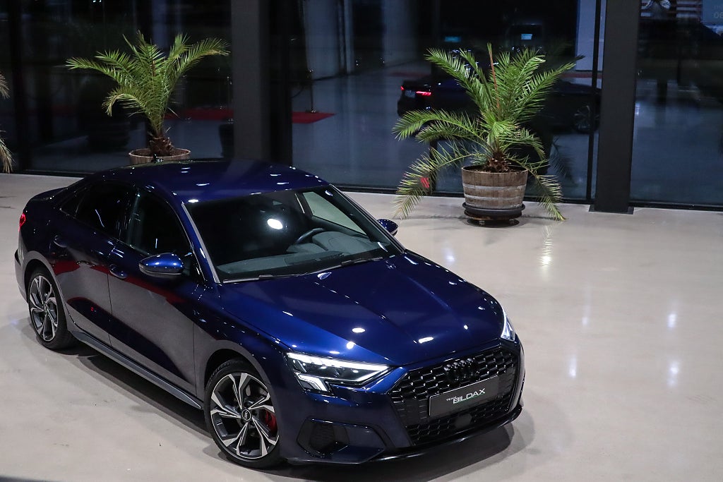 Audi A3 SEDAN 35 TFSI BLACK S-STOLAR COCKPIT SPORTRATT MATRIX