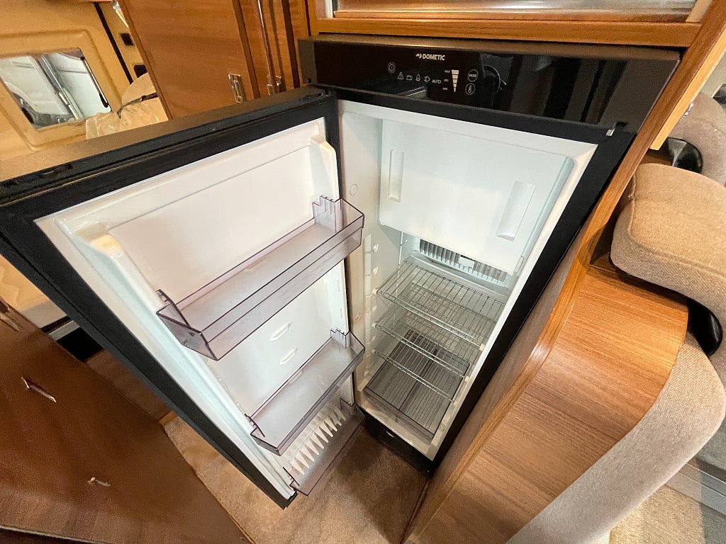 Rapido V55 140 /Solcell/Automat 160hk/En ägare/Fint skick/B-körkort - Rapido