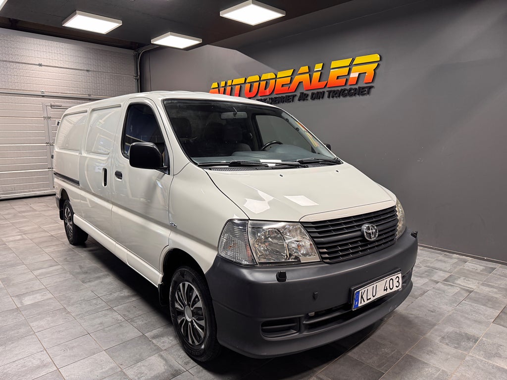 Toyota HiAce Skåpbil 2.5 Manuell, 95hk (Lågmilare)