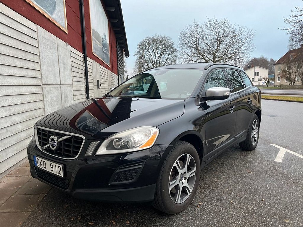 Volvo XC60 D4 163 Momentum DE *V-hjul/Dragkrok*