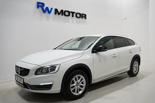 Volvo V60 Cross Country D4 AWD 190hk Momentum D-värmare VOC Kamrem Bytt
