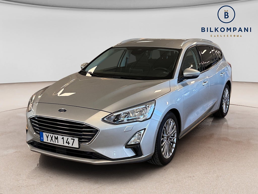 Ford Focus 125hk Automat Dragkrok CarPlay Backkamera Rattvärme 2019