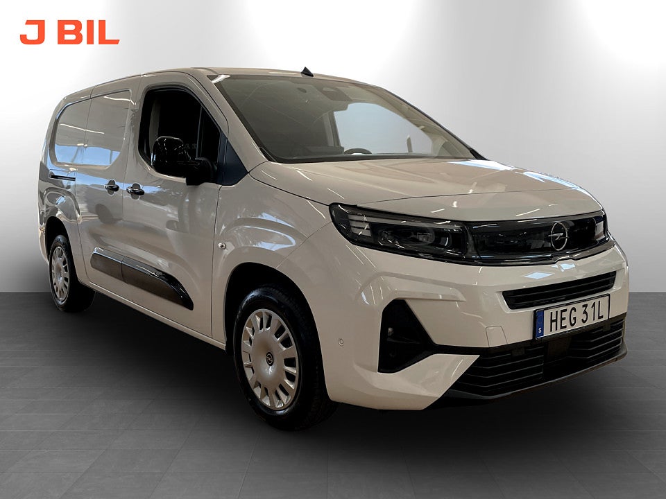 Opel Combo ELITE 130hk AT8 L2 - EDITION! Värmare & Dragkrok