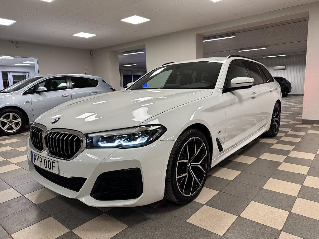 BMW 520d xDrive Touring Steptronic M Sport Värmare Drag Kamera