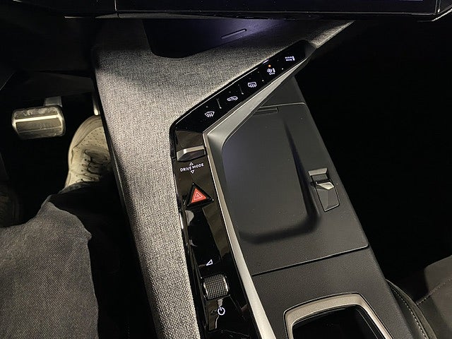 Bild på Peugeot 5008 GT HYBRID 136hk AUT - 7-SITS, ALCANTARA