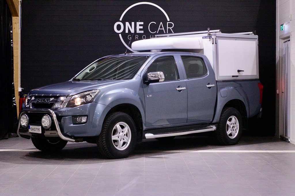 Isuzu D-Max Crew Cab 2.5 4WD MOMS Nyservad *SE UTRUSTNING*