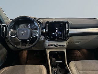 Volvo XC40 T3 Momentum Advanced S&V-hjul/360/Keyless/Carplay/Navi – bild 8