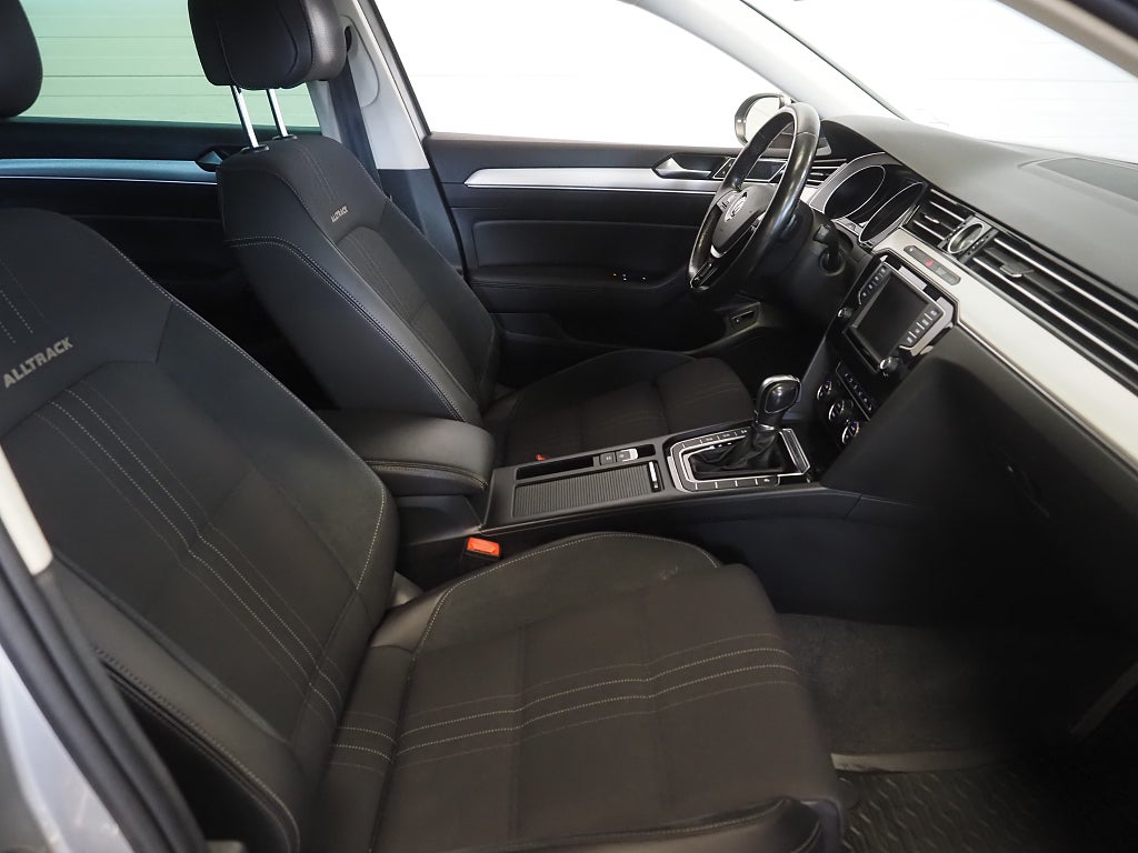 Volkswagen Passat Alltrack 2.0 TDI 4Motion 190hk Alltrack Drag Kamera D-Vär 2017