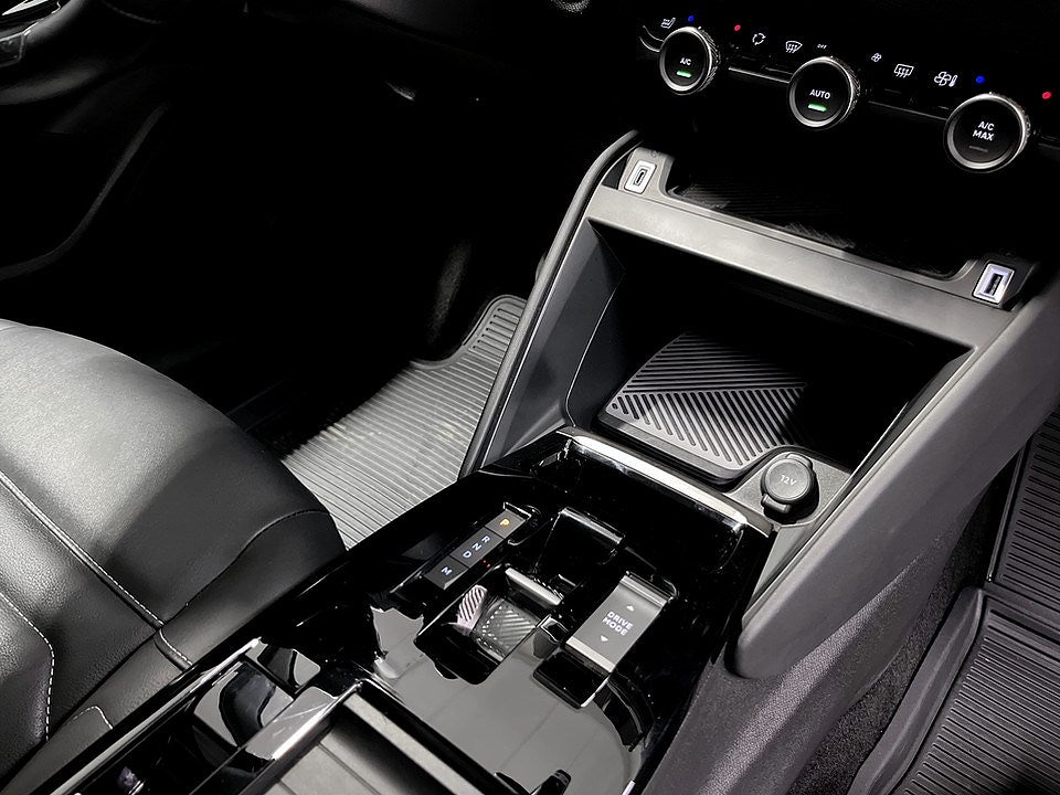 Bild på Citroën C4 Shine Exclusive 1.2 PT 155hk Aut - PANO, B-KAMERA