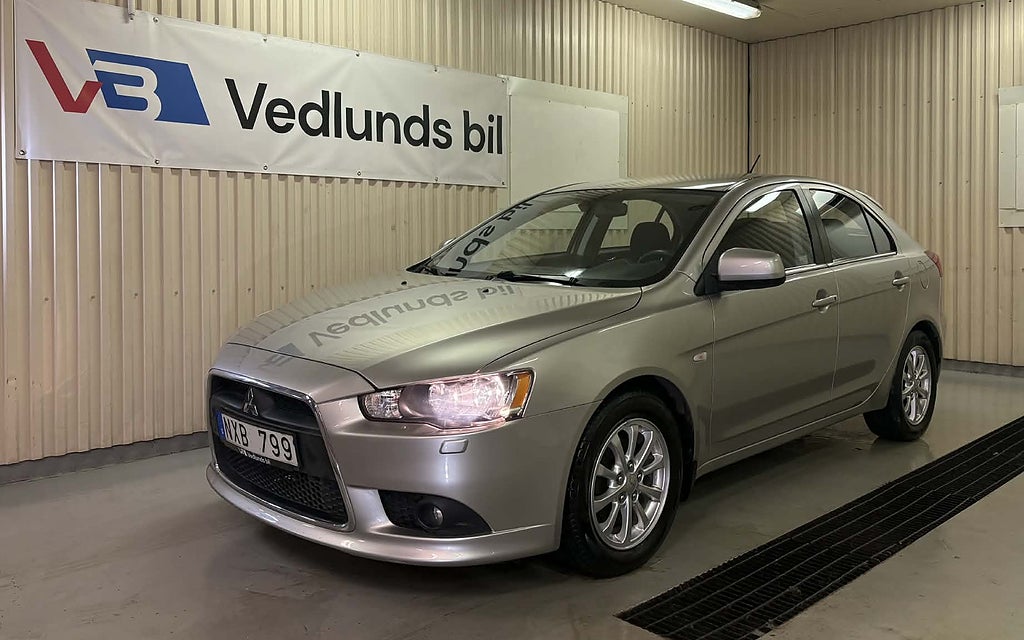Mitsubishi Lancer Sportback 1.6 Inform Motorvärmare 