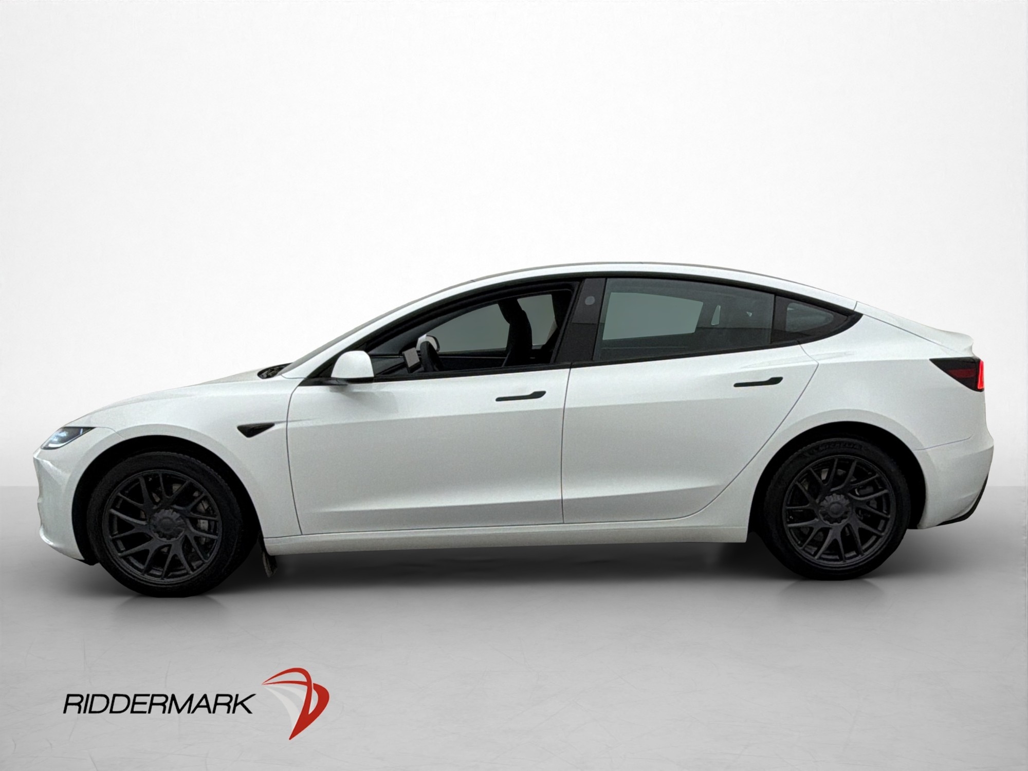 Tesla Model 3 2024, photo 5/10