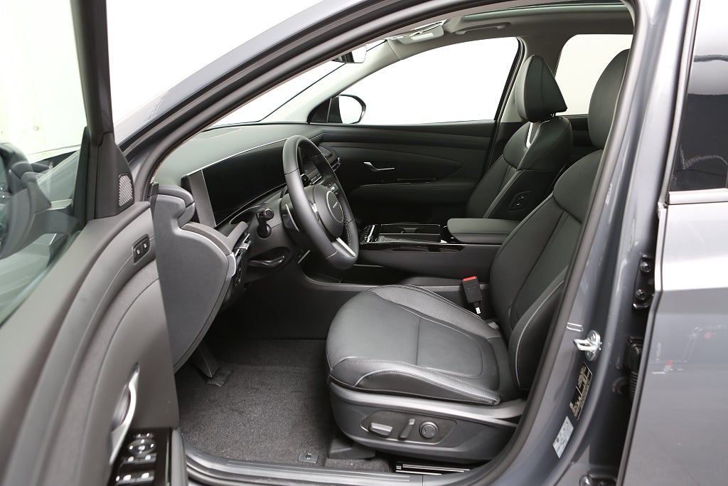 Hyundai Tucson Plug-in Hybrid 4WD Advanced Pano Tech | 0,99% ränta 2025