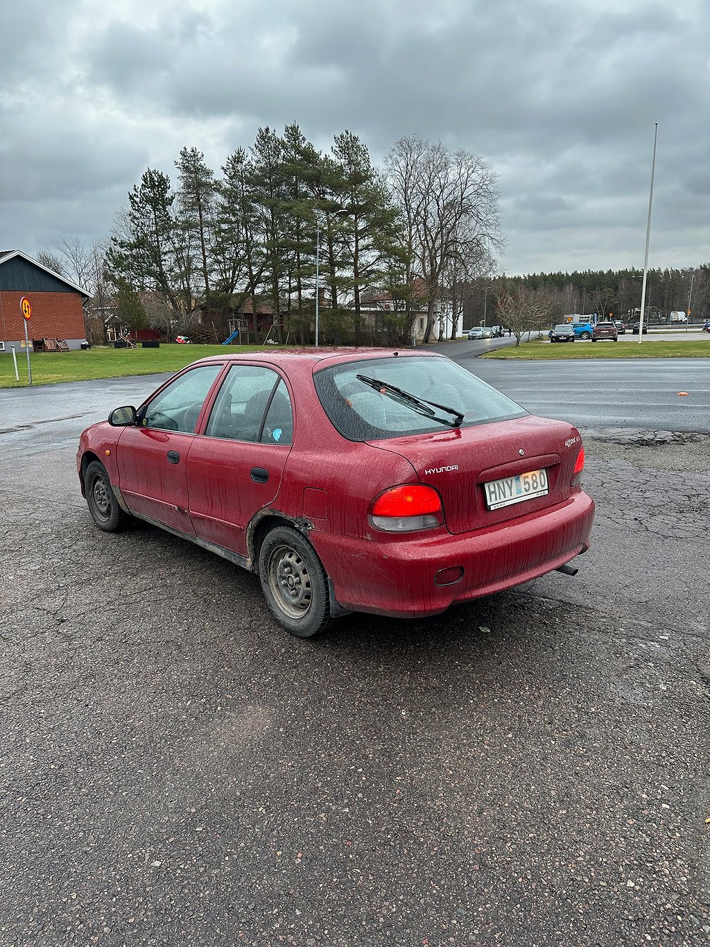 Hyundai Accent 5-dörrar Automat Ful men går fint Avbet 200:-