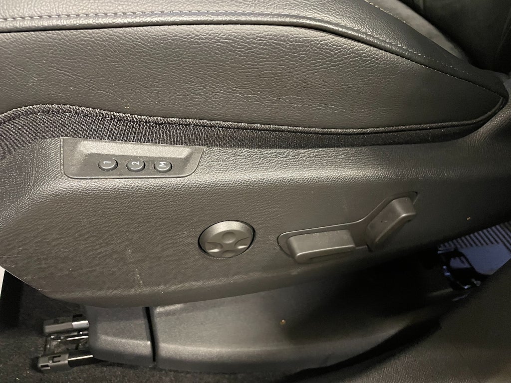 Bild på DS 7 Crossback E-Tense Performance 300hk 4x4 - ELBAKLUCKA