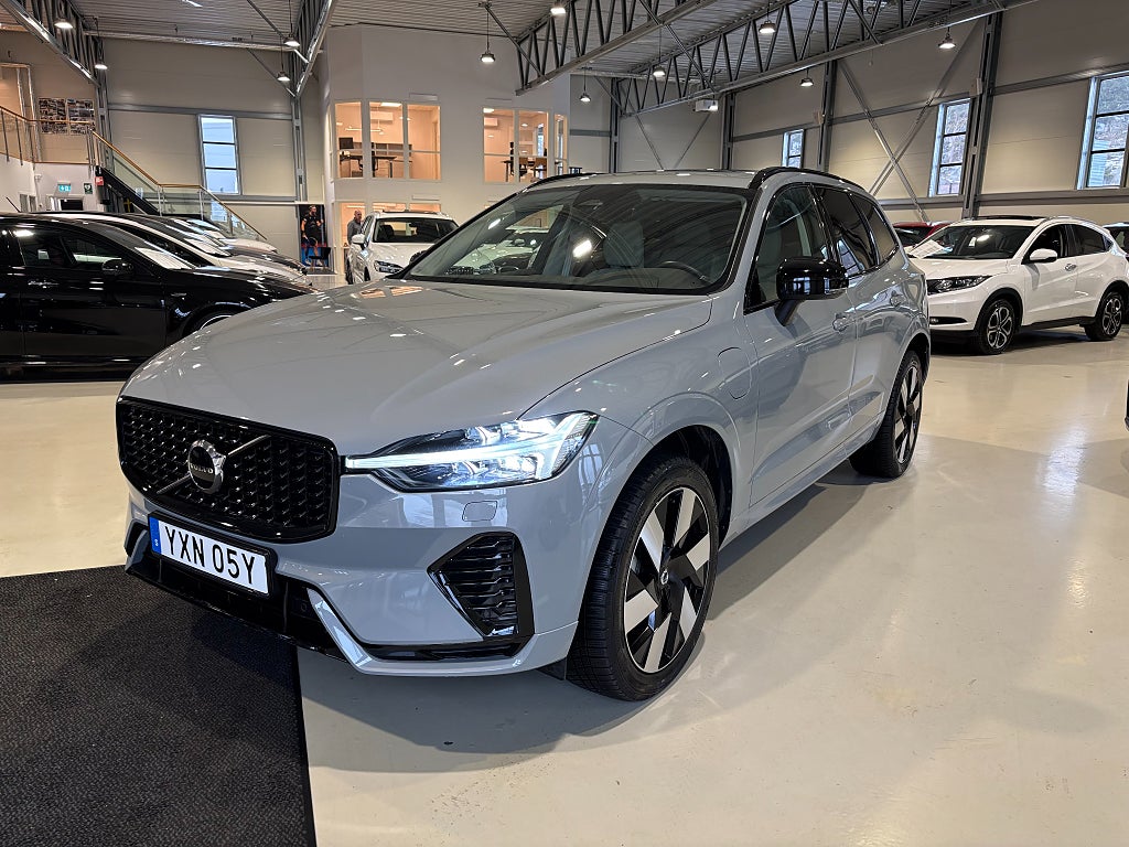 Volvo XC60 Recharge T6 AWD Plus,Dark Edition,Drag,Pan.Läder,20",HK