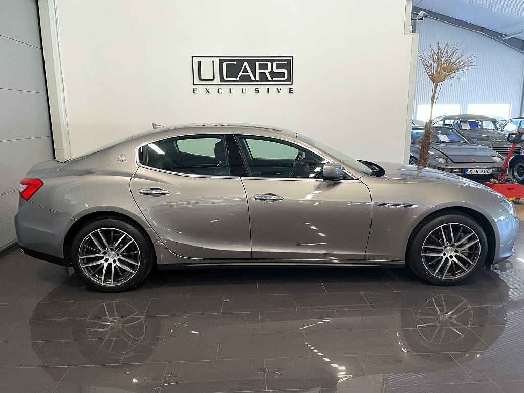 Maserati Ghibli 2014 - miniatyr 2
