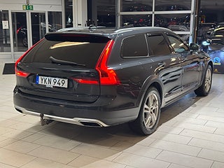 Volvo V90 Cross Country D4 AWD Momentum Plus Drag D-värm S&V