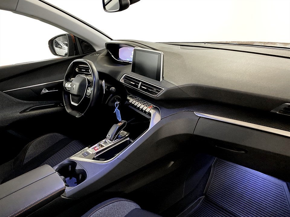 Bild på Peugeot 3008 Active 1.2 PT 130hk Aut - FARTHÅLLARE, BACKSENSORER