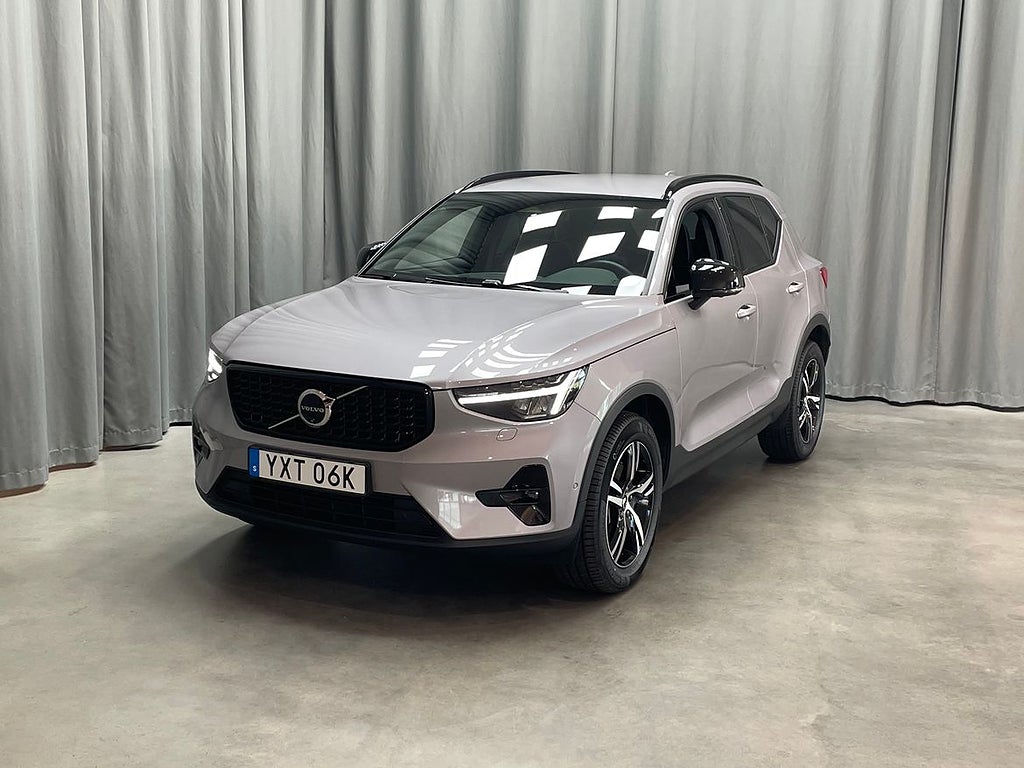 Volvo XC40 B4 FWD Bensin Plus Dark FD Demobil