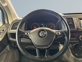 Volkswagen Transporter T30 2.0 TDI BMT Proline MOMSAD/Drag/D-Värmare/S&V-Däck – bild 9