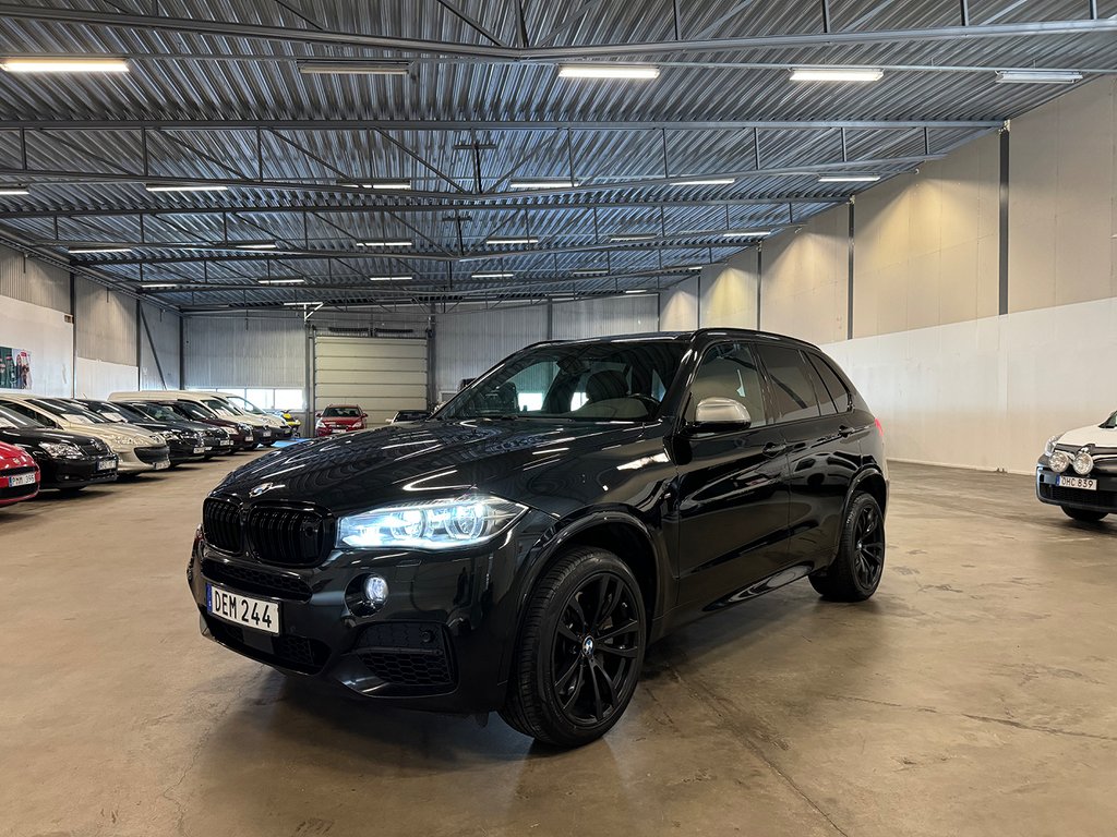 BMW X5 M-Sport M50d FULLUTRUSTAD PANO KAMERA B&O SOFTCLOSE