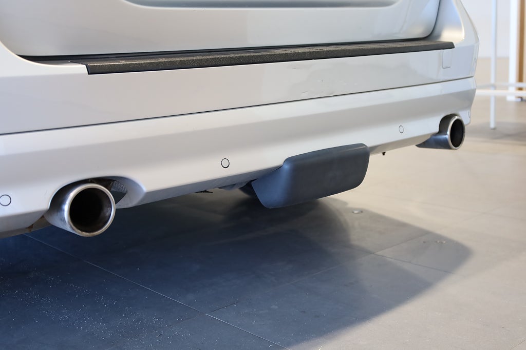 Volvo V70 D5 AWD Geartronic Summum Lucka Drag Navi Värmare