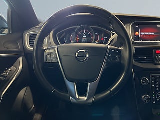 Volvo V40 D2 Aut Business Advanced Kamera Psens Värmare S&V-hjul – bild 9