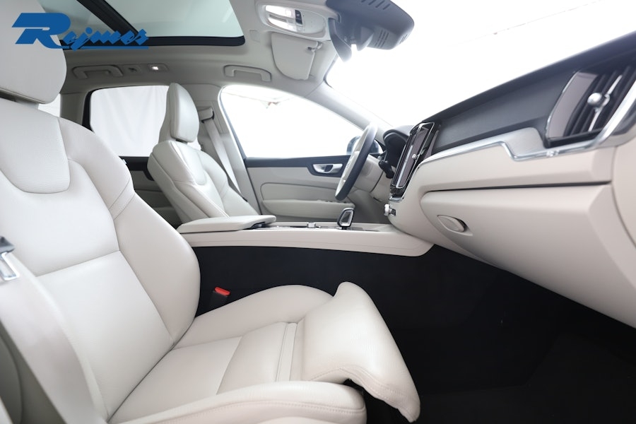 Volvo XC60 T6 Plus Dark Edition 2025, bild 4/43