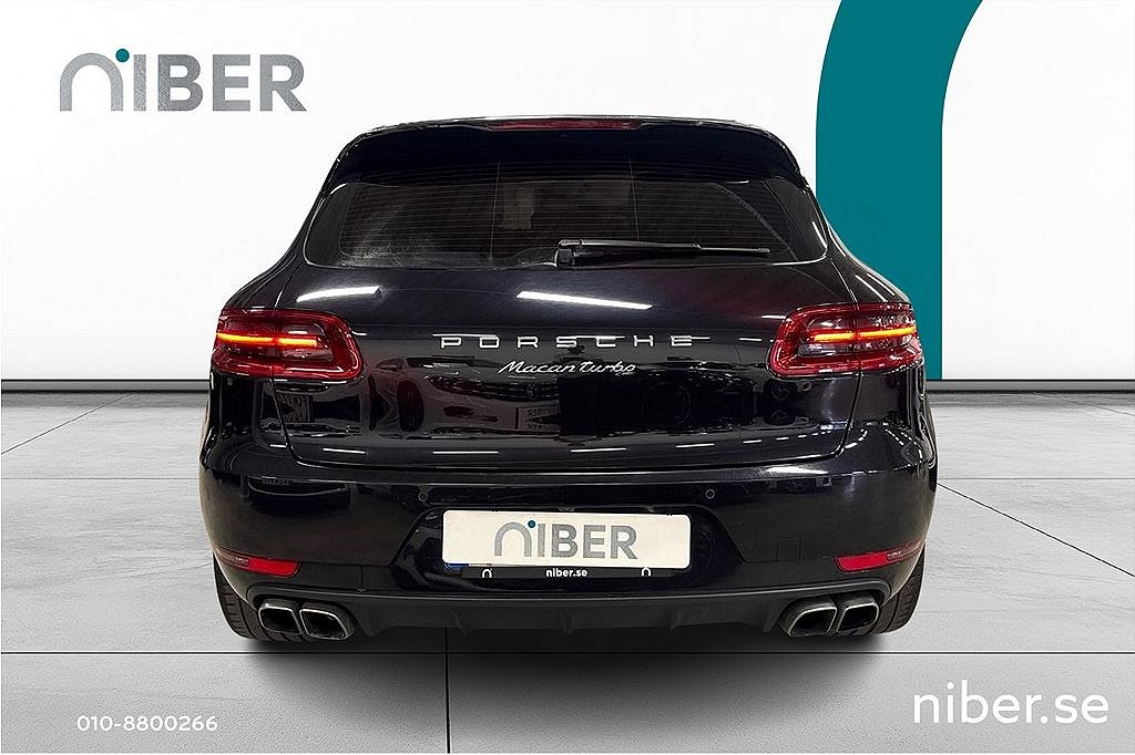 Porsche Macan Turbo 400hk PDK Sport, Pano, Navi, 360