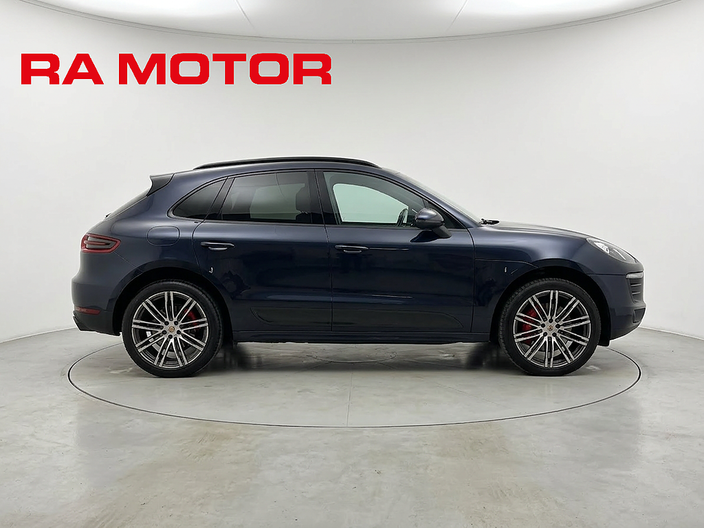 Porsche Macan Turbo 400hk |Sport Chrono|Pano|Bose|PDLS+|Värmare| 2018