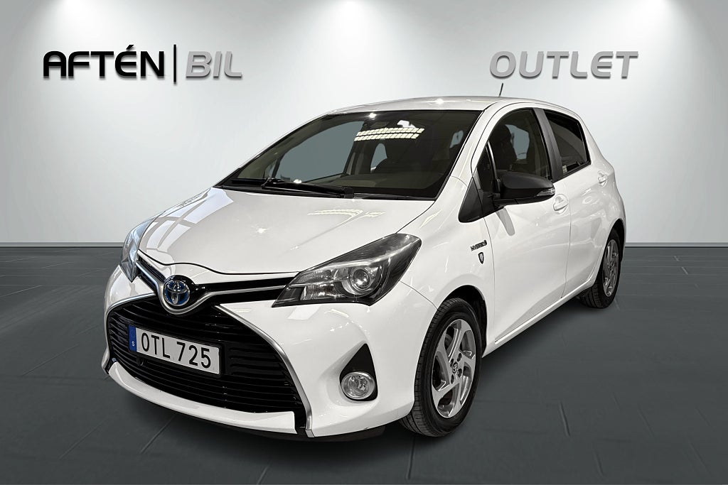 Toyota Yaris Hybrid Active e-CVT 101hk|Motorvärmare|B-kamera|MOMS!|