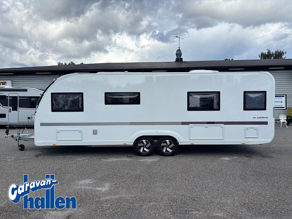 Adria Adora 663 UT (Pluspaket/Klimatanläggning Truma Aventa)