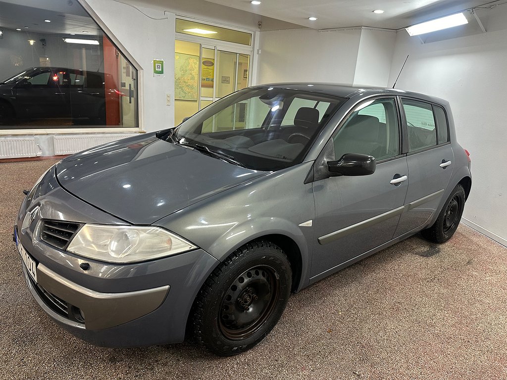 Renault Mégane 5-dörrar 1.6 Euro 4