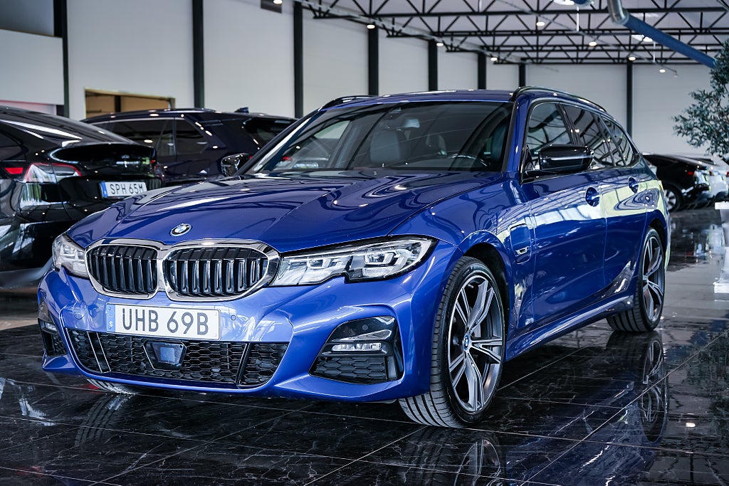BMW 330e xDrive Touring Steptronic M Sport Navi Drag 292hk 