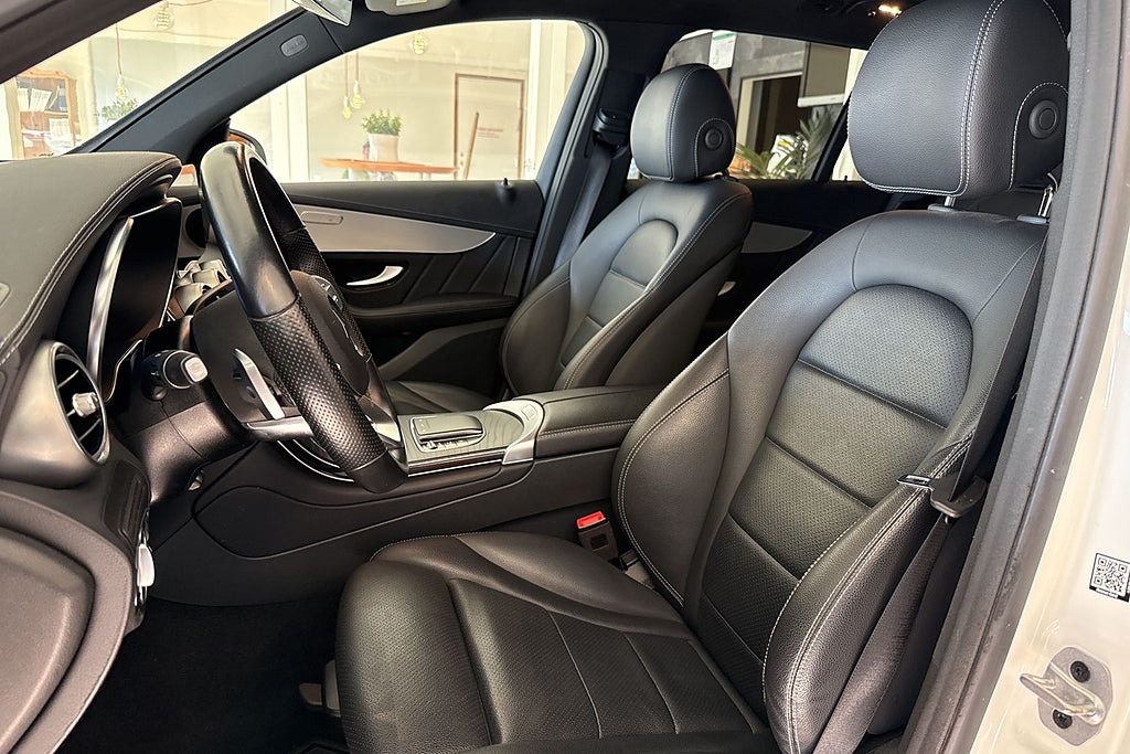 Mercedes-Benz GLC 300 de 4MATIC Aut AMG Line P-värm Drag Kamera Moms miniatyr 9