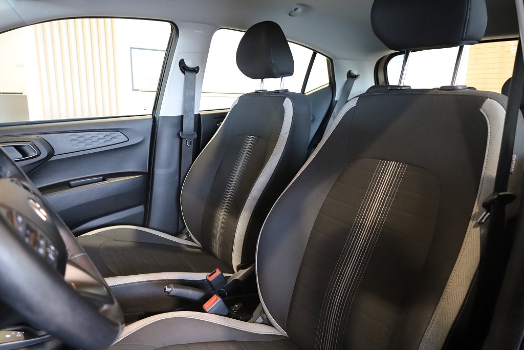 Hyundai i10 1.0 blue AUT Essential Rattvärme CarPlay Leasbar 2024