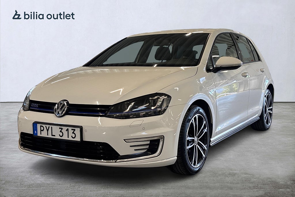 Volkswagen Golf GTE 1.4 TSI DSG 204hk Drag CarPlay P-värm Backkamera