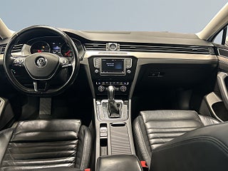 Volkswagen Passat Sportscombi 2.0 TDI 4M Drag/Kamera/M&Dvärm/LED/S&V-Däck – bild 8