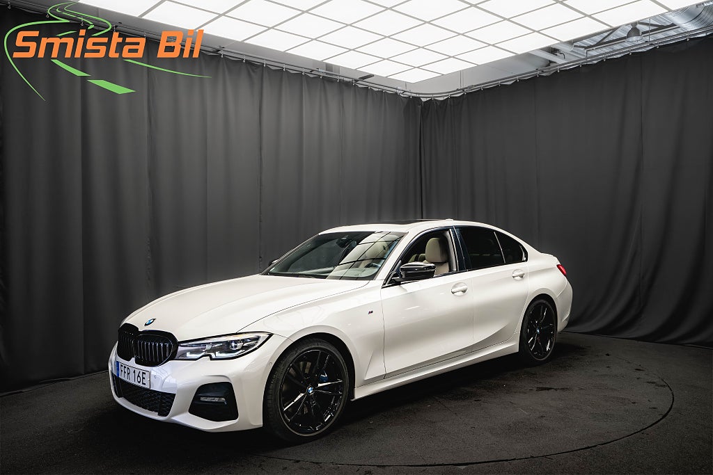 BMW 320D xDrive M Sport PANORAMA H/K LÄDER 19'' 1-ÄGARE