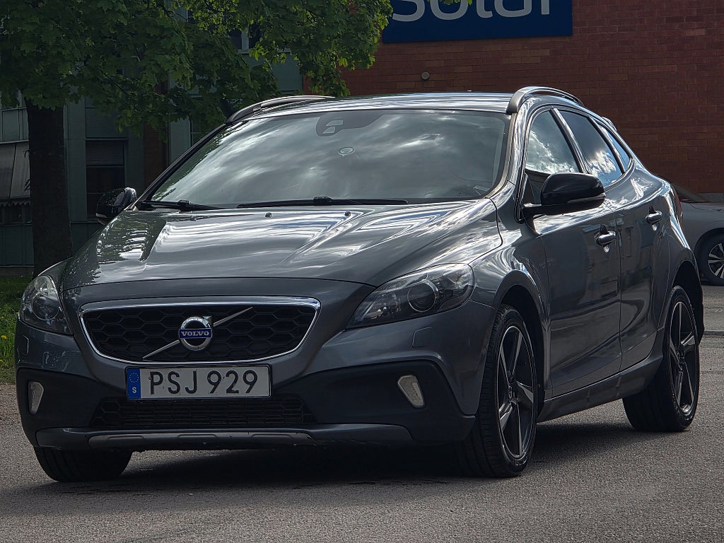Volvo V40 Cross Country D3 Momentum DIESELVÄRMARE / Kamrem bytt 
