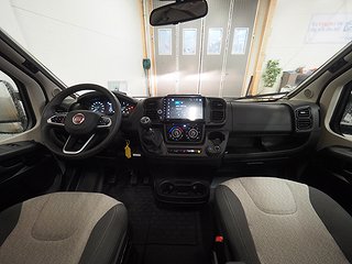 Husbil-halvintegrerad Knaus Ti 550 MF Vansation | 10 av 25