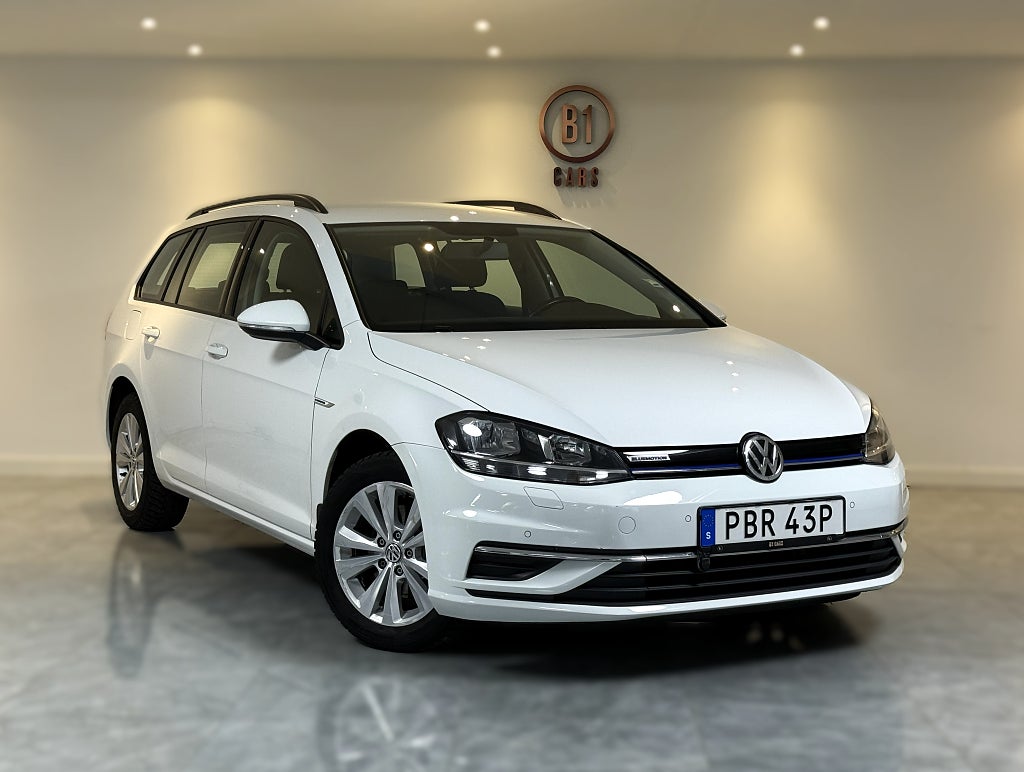 Volkswagen Golf Sportscombi 1.5 TGI BlueMotion 2-ÄGARE B-KAMERA S+V 