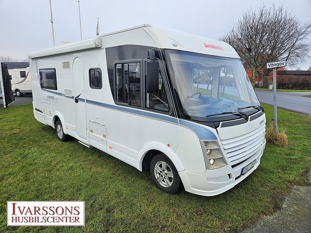 Dethleffs Esprit I 7010 / Låga enkelsängar / Badrum bak